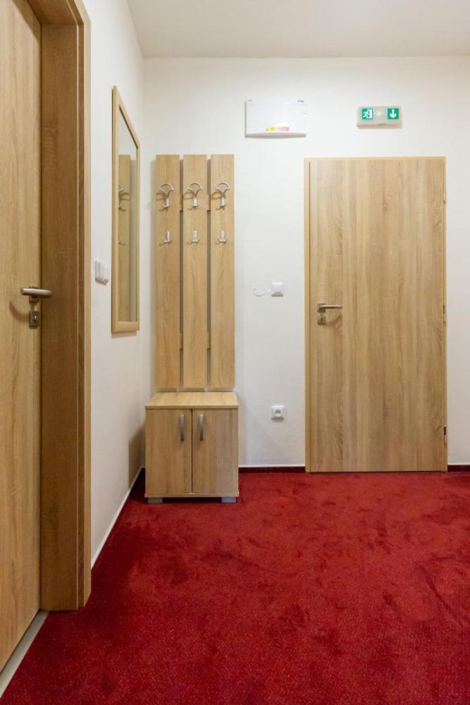 Hotel Ungar سفيتافي المظهر الخارجي الصورة